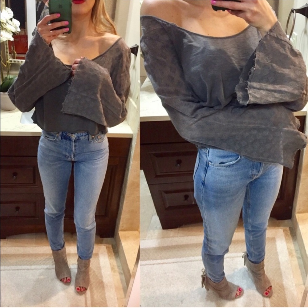 Bell sleeve crop top